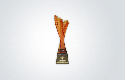 老板電器中央吸油煙機斬獲“2018中國智造金長城獎-卓越自主研發產品”獎